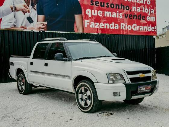 CHEVROLET S10 2.4 ADVANTAGE 4X2 CD 8V FLEX 4P MANUAL CHEVROLET S10 2.4 ADVANTAGE 4X2 CD 8V FLEX 4P MANUAL